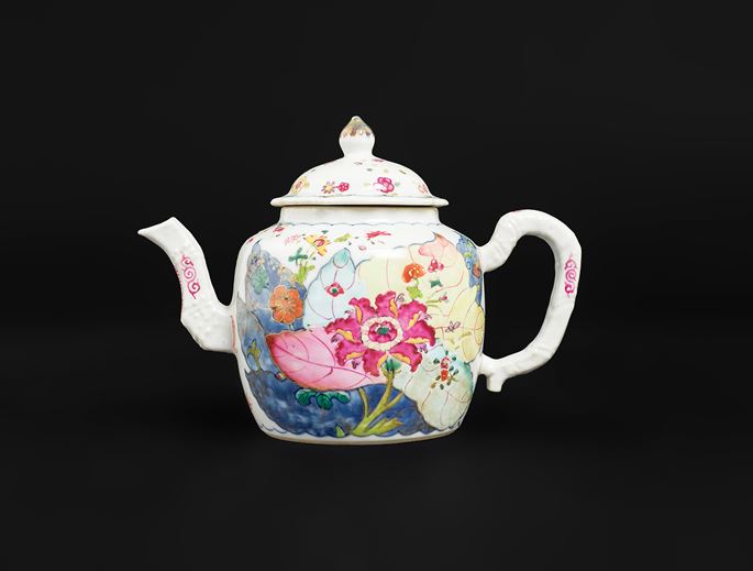 Chinese export porcelain famille rose tobacco leaf teapot | MasterArt